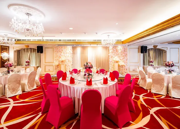 Hotel Grand Emperor 4*