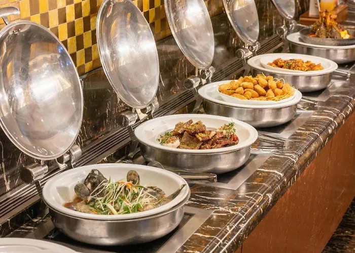 Grand Emperor Hotel 4*