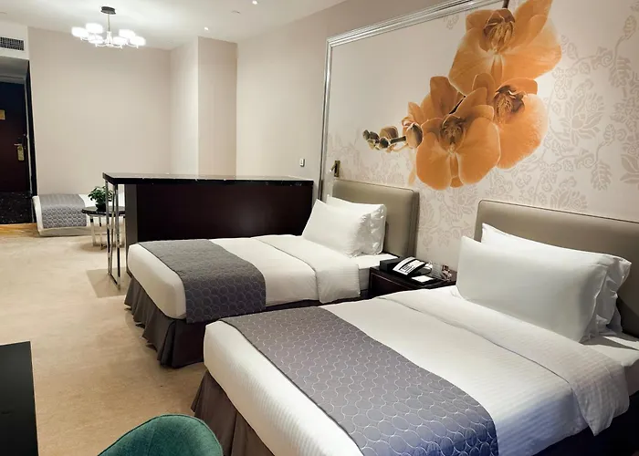 Hotel Grand Emperor 4*