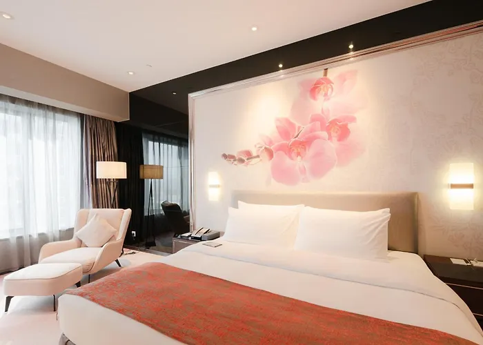 Hotel Grand Emperor 4*