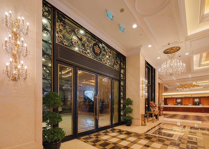 Grand Emperor Hotel 4*